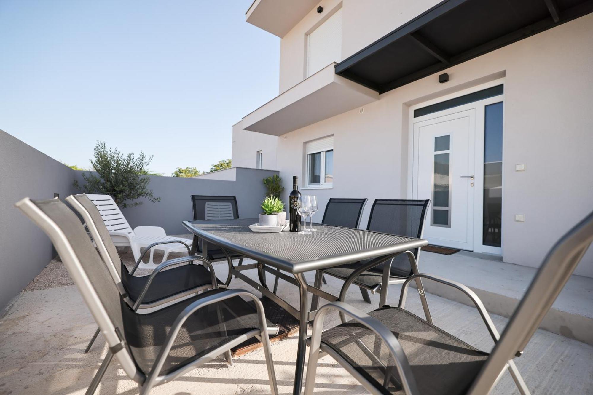 Duo Soles - Apartments With Private Parking Near Zadar Murvica  Eksteriør billede