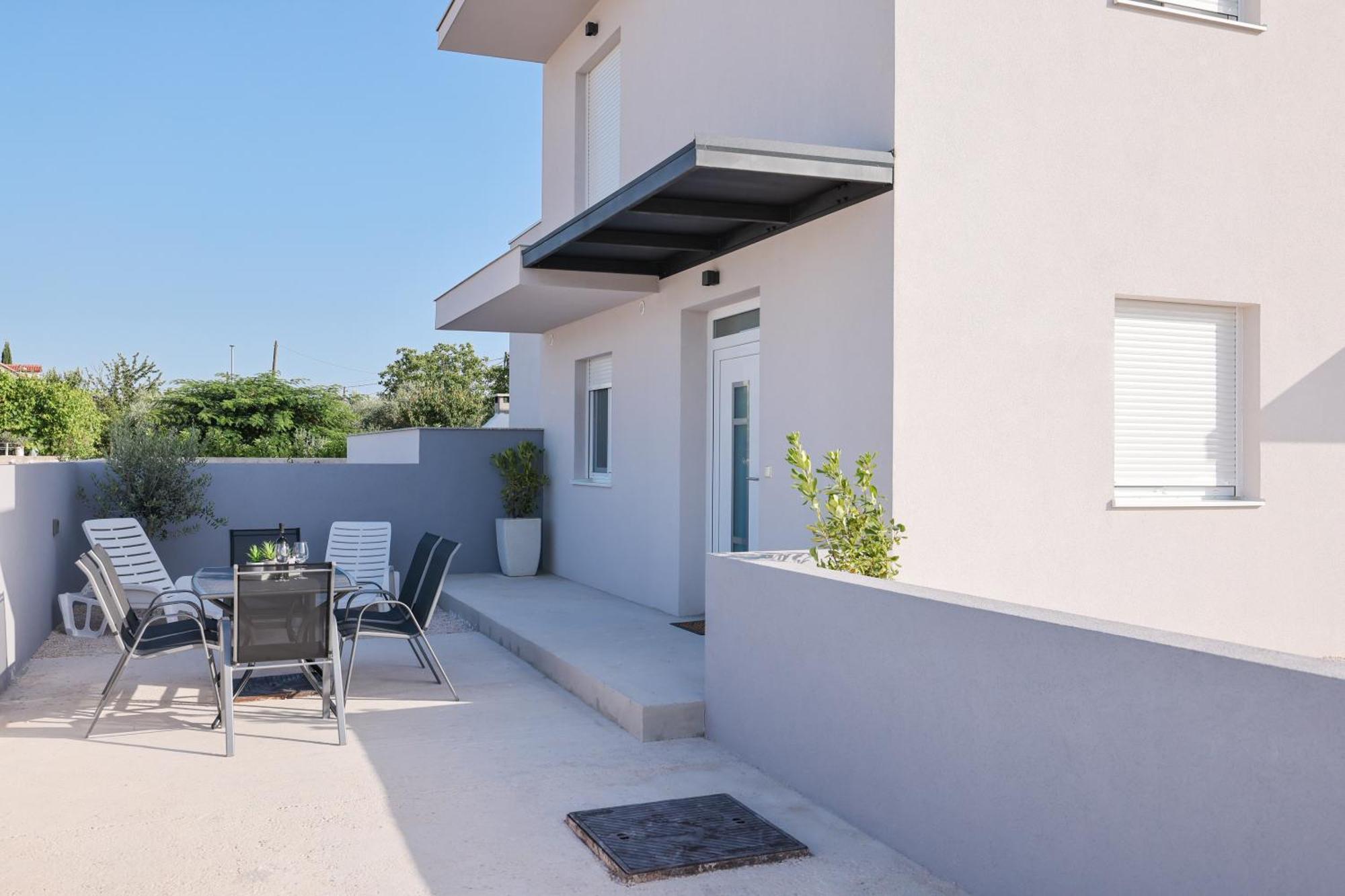 Duo Soles - Apartments With Private Parking Near Zadar Murvica  Eksteriør billede