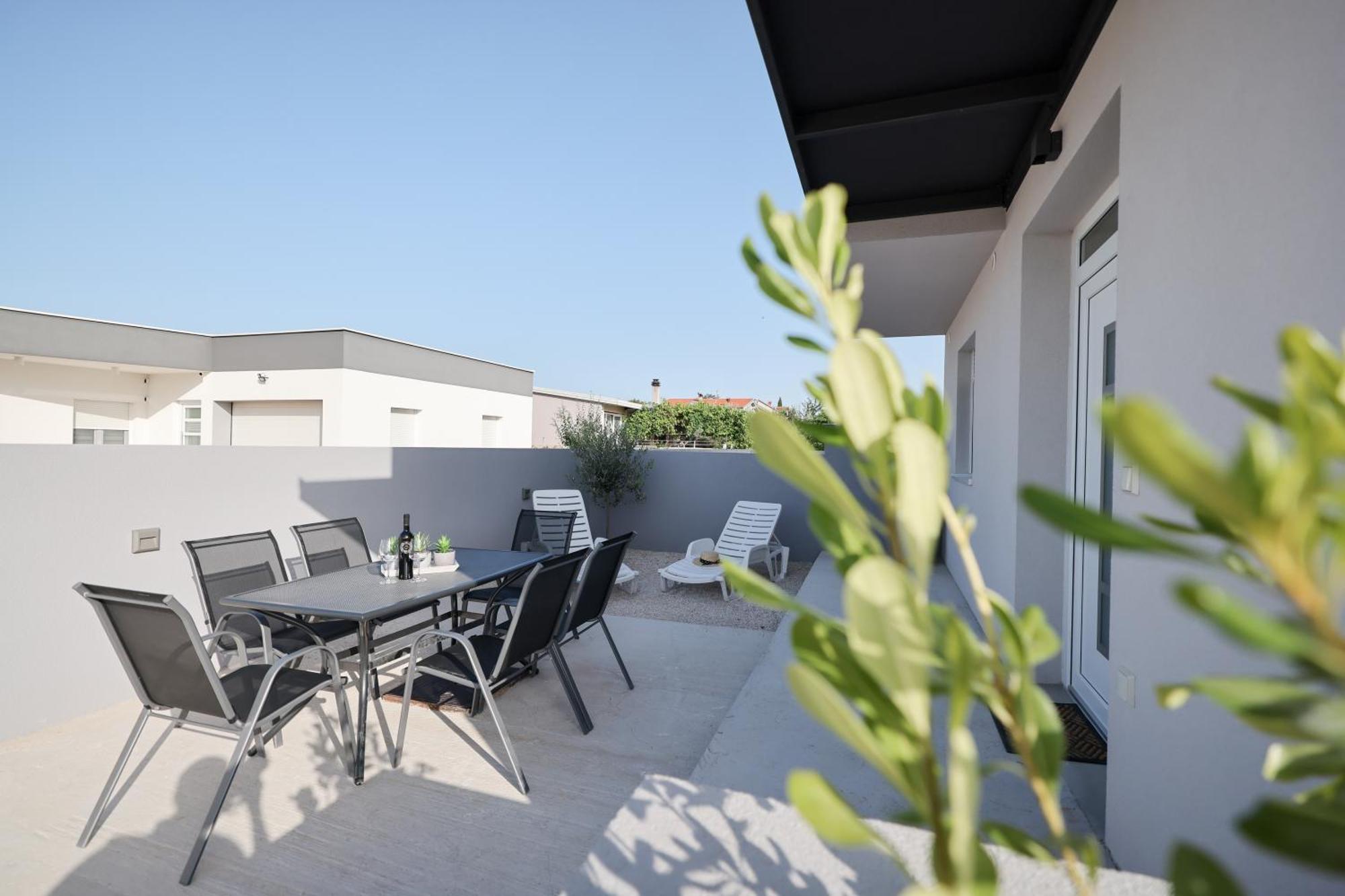 Duo Soles - Apartments With Private Parking Near Zadar Murvica  Eksteriør billede